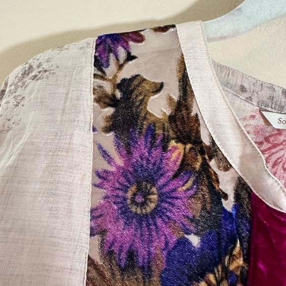 Soft surroundings floral sheer art to wear blouse size small? - Picture 8 of 10